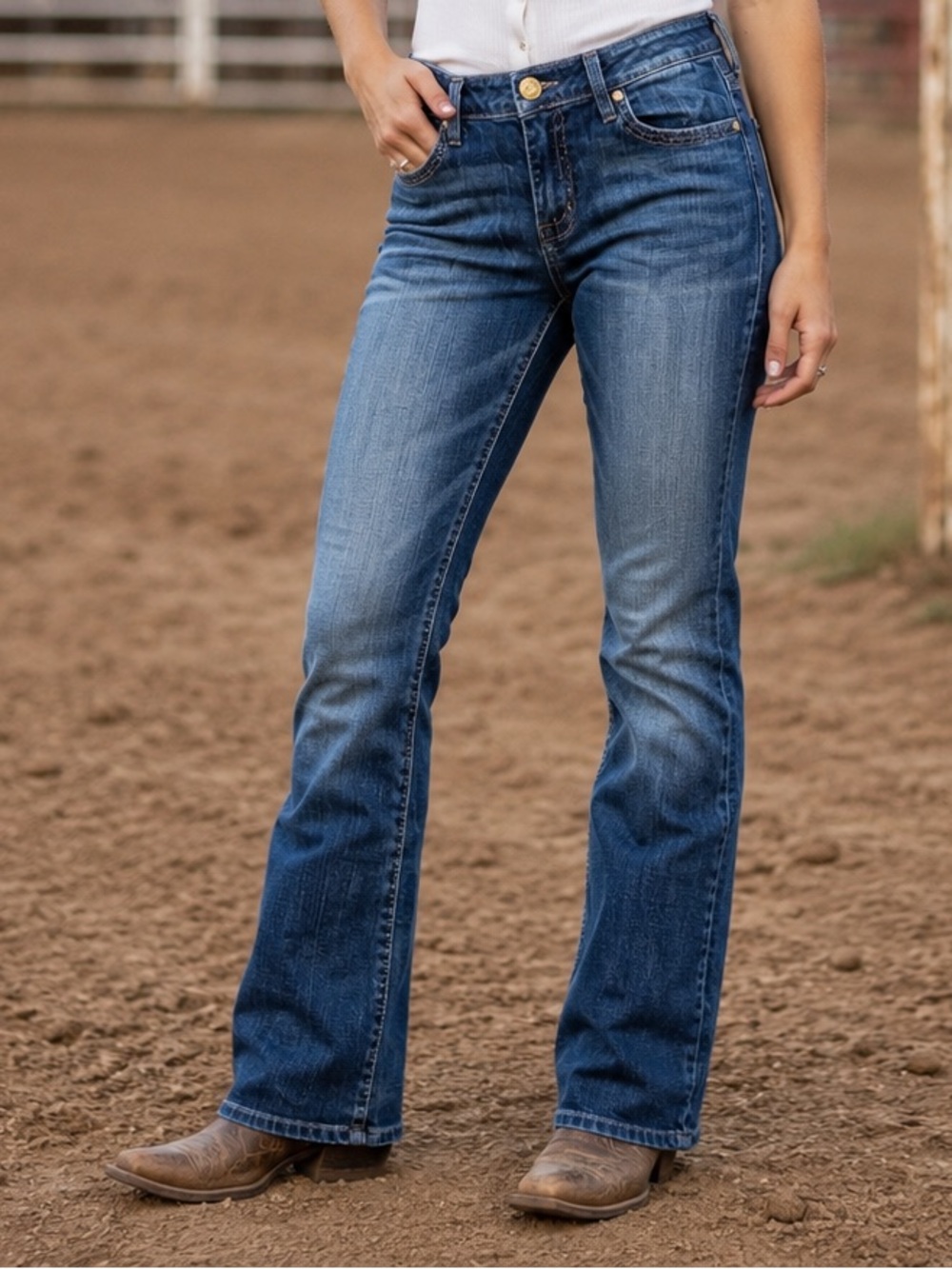Rock 47 by Wrangler Women’s Ultra Low Rise Bootcut Jeans Size 7x32 Studded Weste